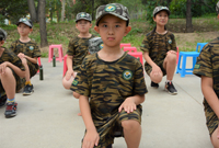 中国少年预备役训练营—教育男孩,坚持这4个原则。