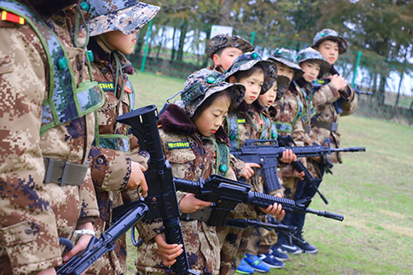 广西桂林有军事夏令营吗，火爆机构强势来袭