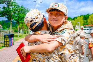 贵州中学生军事夏令营，让孩子变得独立！