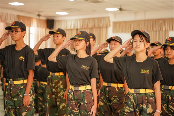杭州军事夏令营哪家好？推荐看完