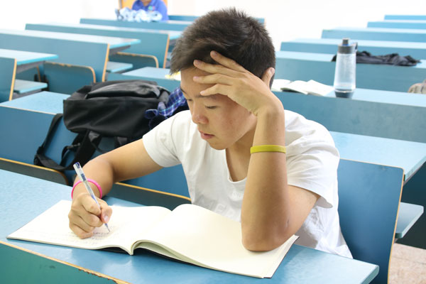 杭州聚冠事夏令营值得参加吗?不花一分冤枉钱
