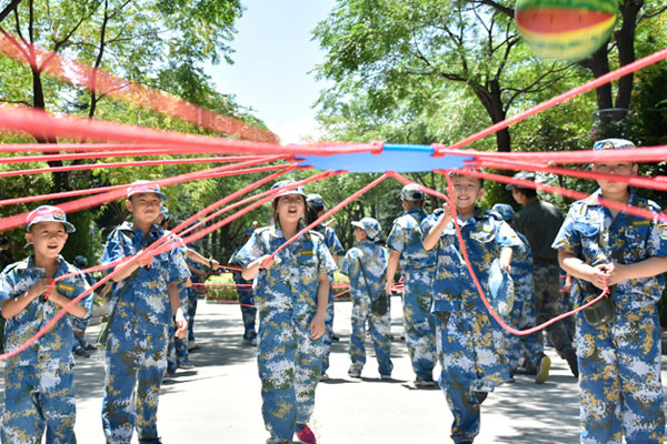 陕西小学军事夏令营，体验不一样的军训！