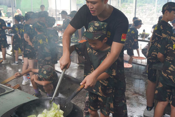 深圳军事夏令营暑假，正规机构推荐