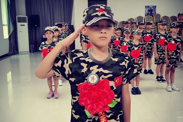 深圳军事夏令营哪家好？推荐看完