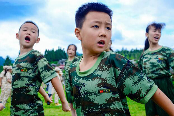 武汉小学生军训夏令营多少钱