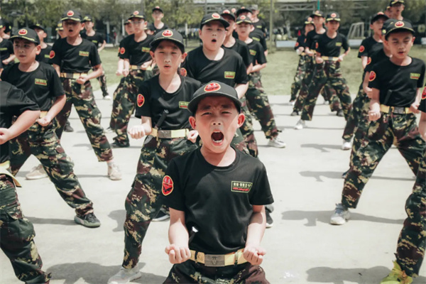 武汉军事夏令营怎么选择？推荐看完