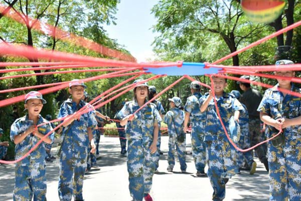 西安小学生暑假军事夏令营，让孩子学会独立！