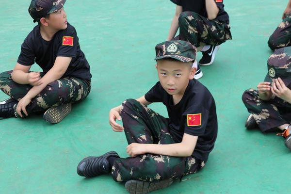 云南暑期军事化训练营，正规好营一览